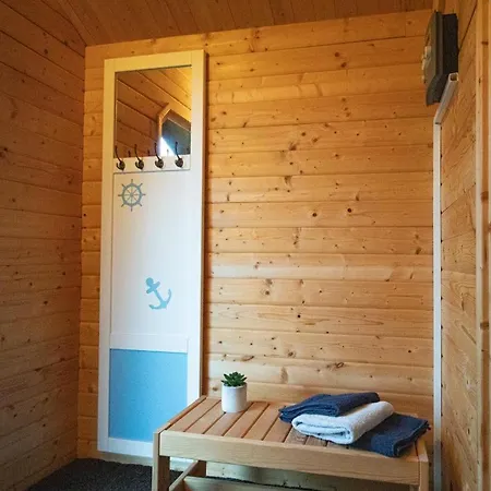 Moewe, Doppelhaushaelfte Fuer Bis Zu 4 Personen Mit Garten Und Sauna, Hunde Erlaubt! Feriehus Dagebüll